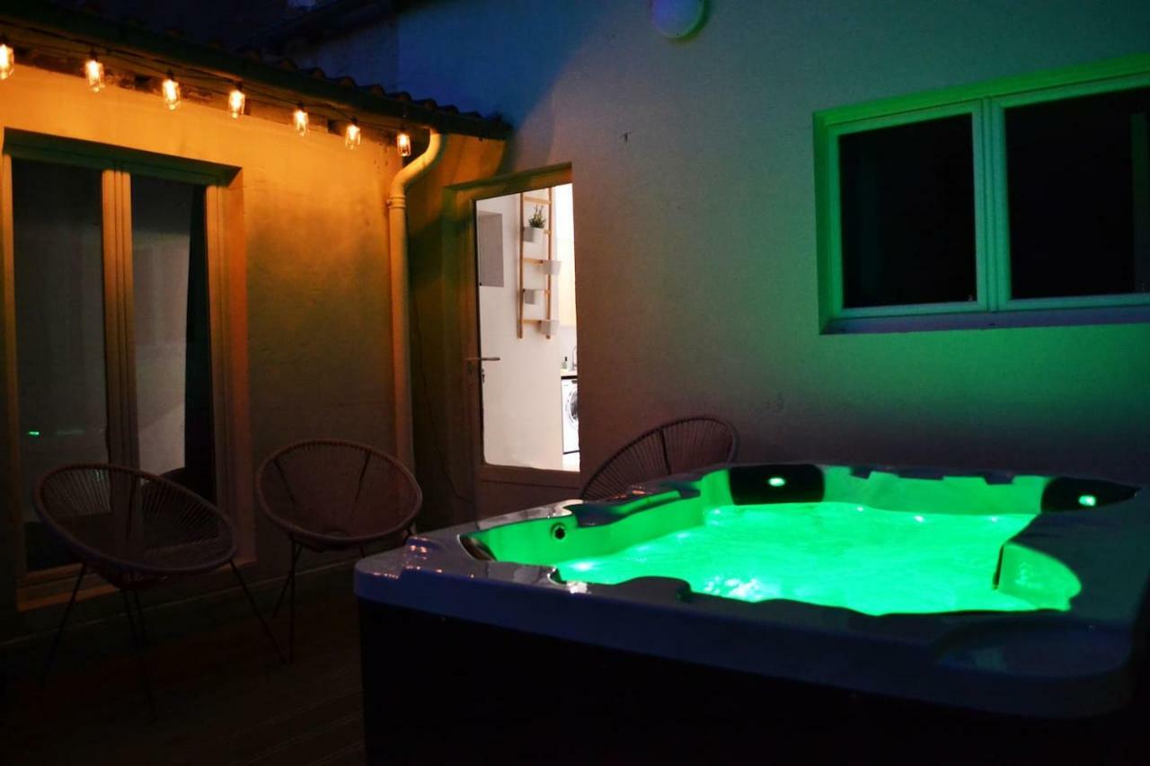 An Authentic Experience With Spa In The Center Poitiers Extérieur photo
