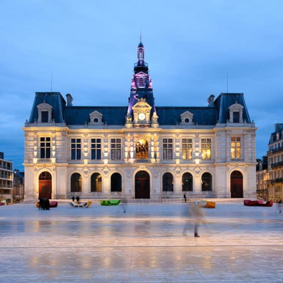 An Authentic Experience With Spa In The Center Poitiers Extérieur photo